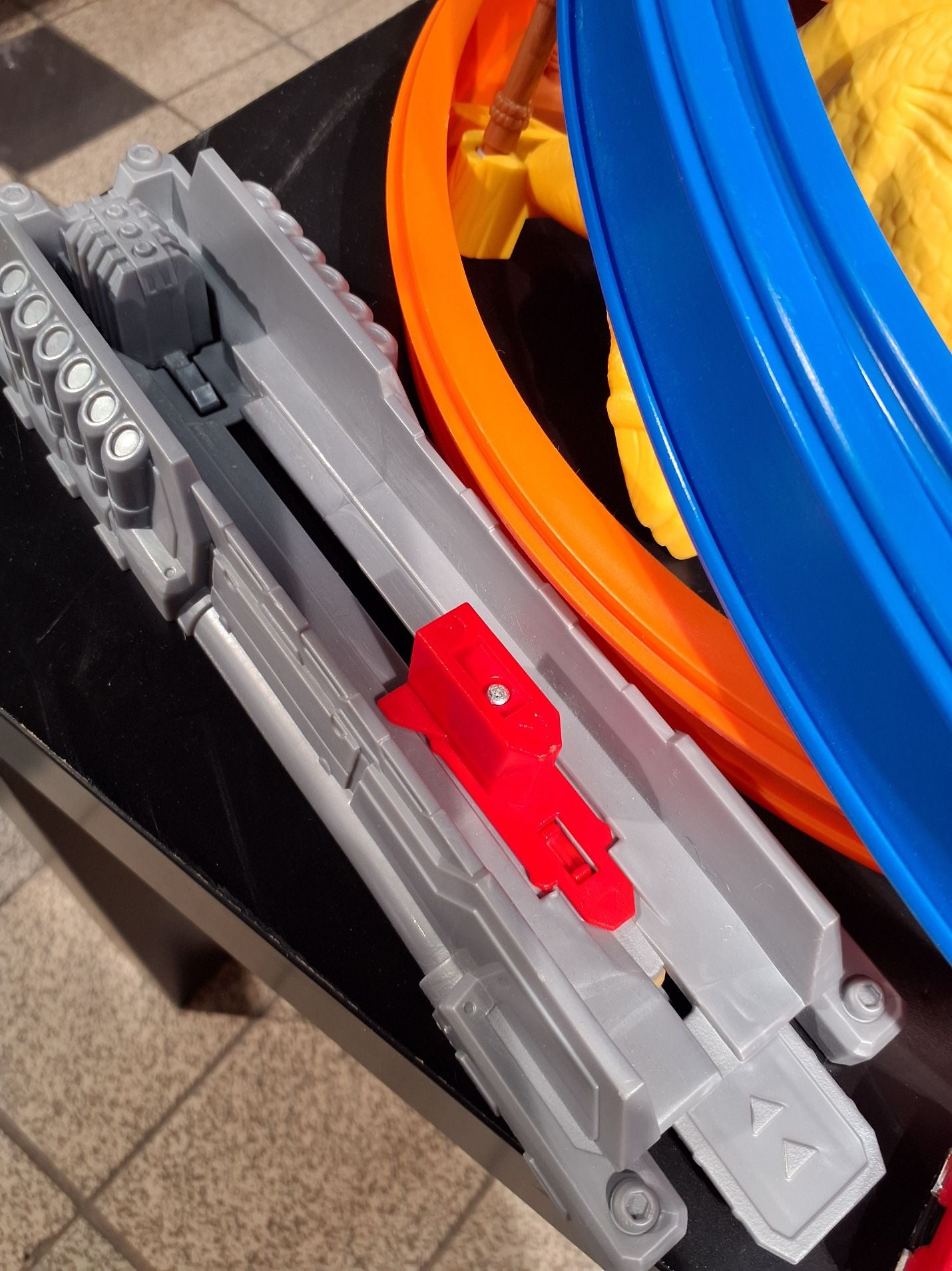Hot wheels track builder